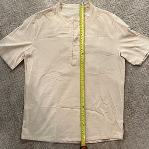 Men's Short-Sleeve Linen Shirt in Light Beige